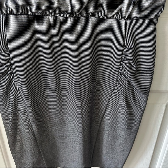 #7 ATHLETA Dress  XSP Navy/White tiny stripes Boat Neck, Sleeveless, Lined - Picture 5 of 15